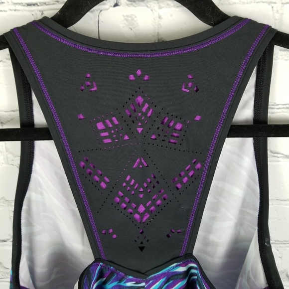 IVIVVA | tiger train strength lasercut tank - Picture 6 of 8